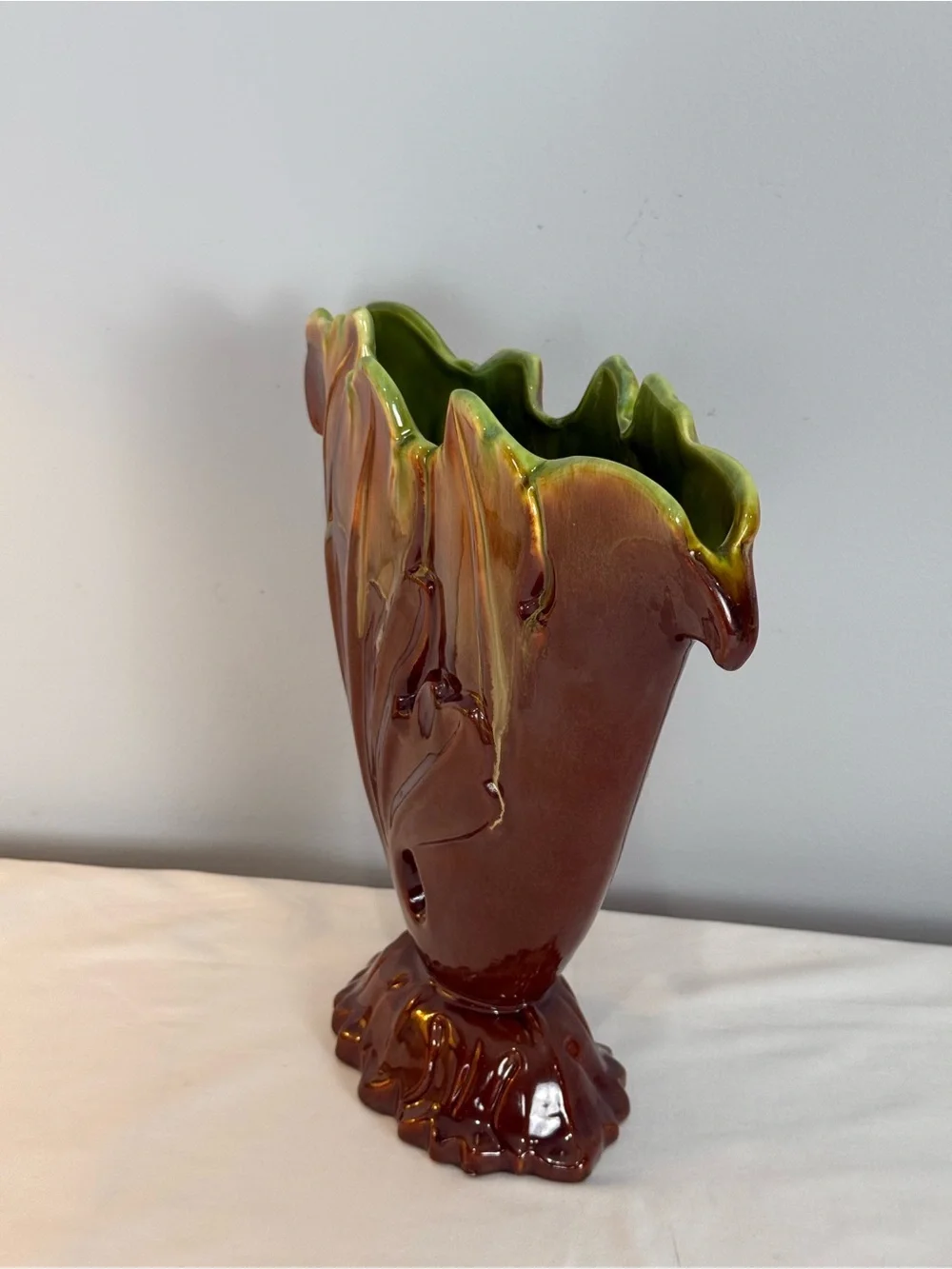 Royal Haeger R879 USA Flatsided Acanthus Vase  Brown Yellow green Vintage MCM